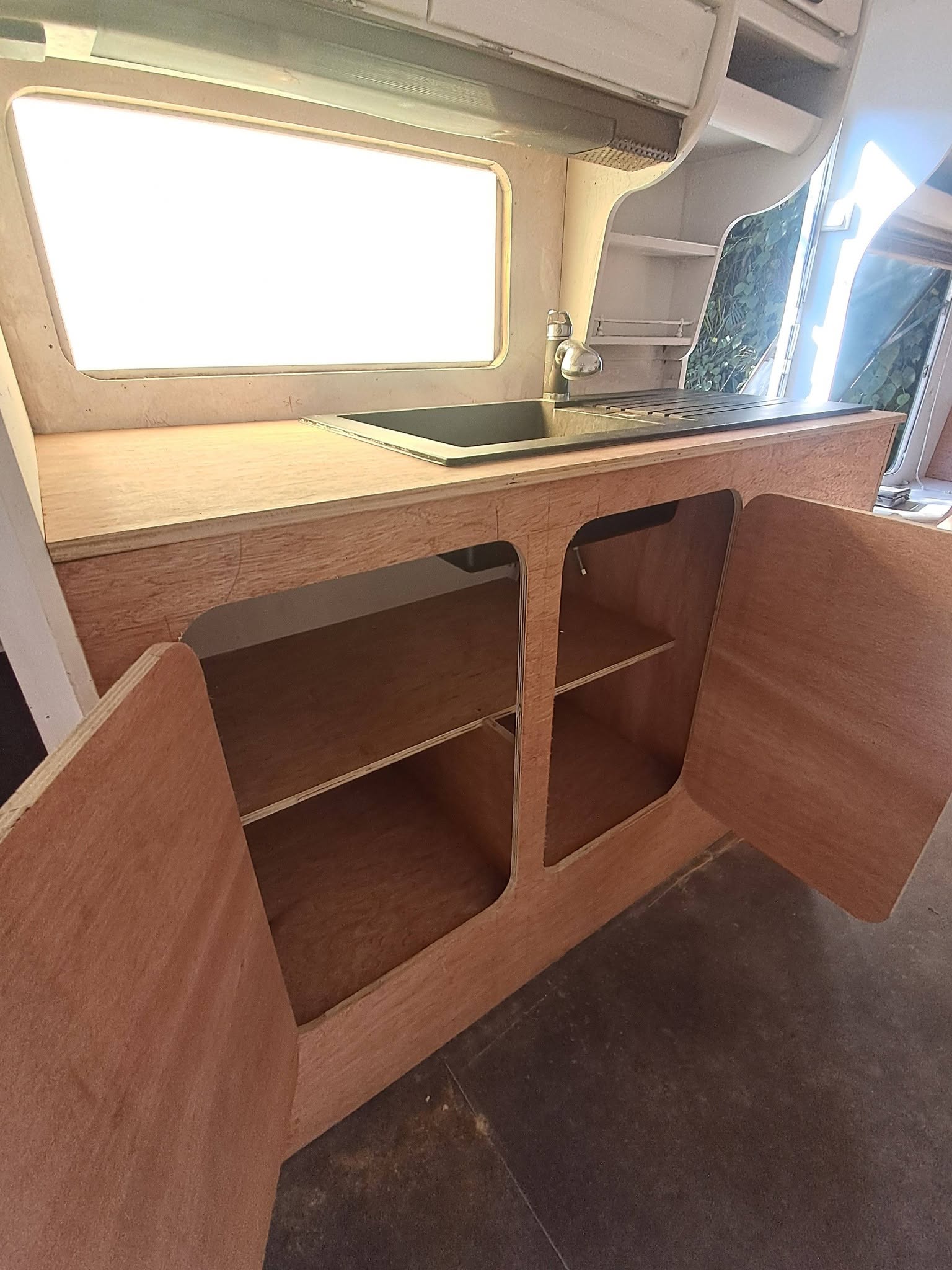 Coffre de rangement artisanal — Les Spirales du Bois